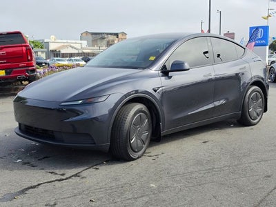 2026 Tesla Model Y Premium