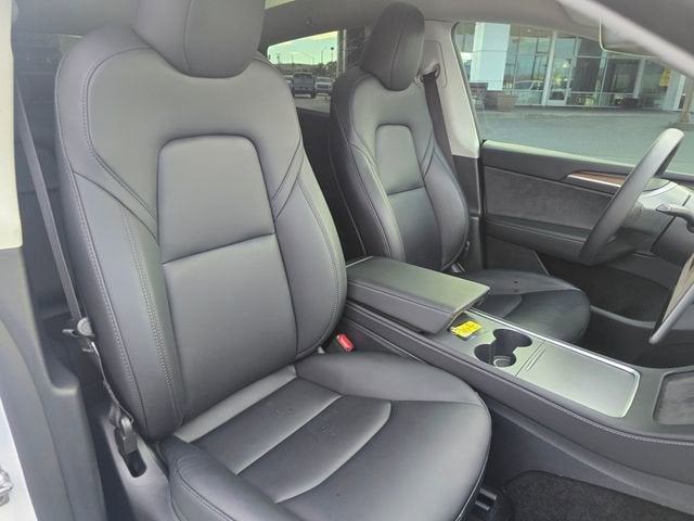 2025 Tesla Model Y Long Range