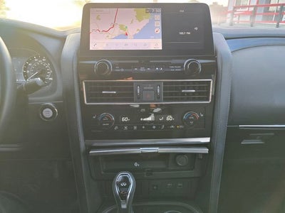 2024 INFINITI QX80 LUXE