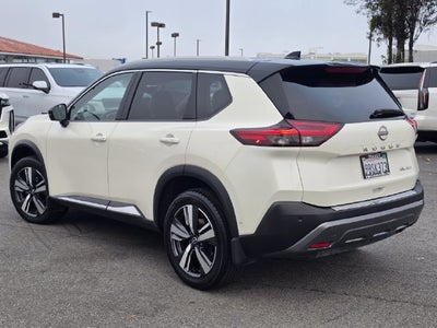 2022 Nissan Rogue SL