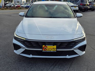 2024 Hyundai Elantra SE