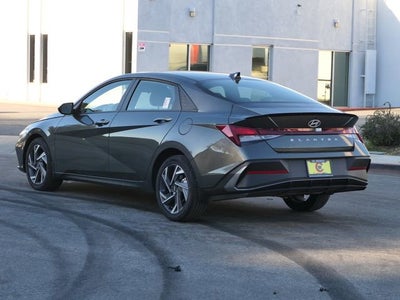 2025 Hyundai Elantra SEL Sport