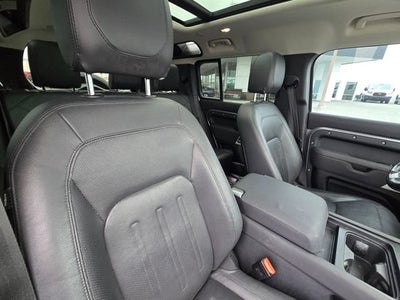 2022 Land Rover Defender SE