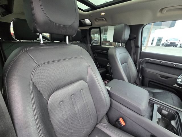 2022 Land Rover Defender SE