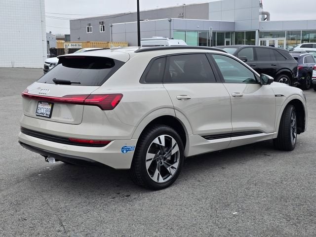 2021 Audi e-tron Premium