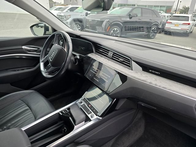 2021 Audi e-tron Premium