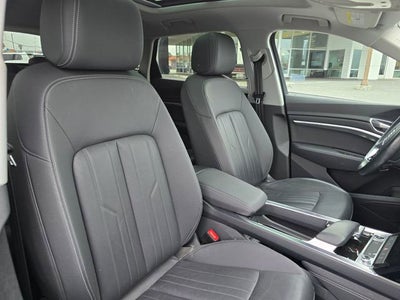 2021 Audi e-tron Premium