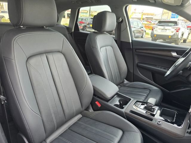 2023 Audi Q5 S line Premium