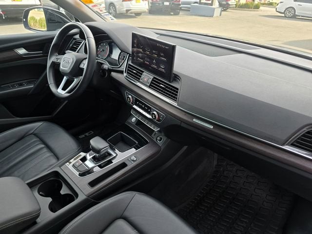 2023 Audi Q5 S line Premium