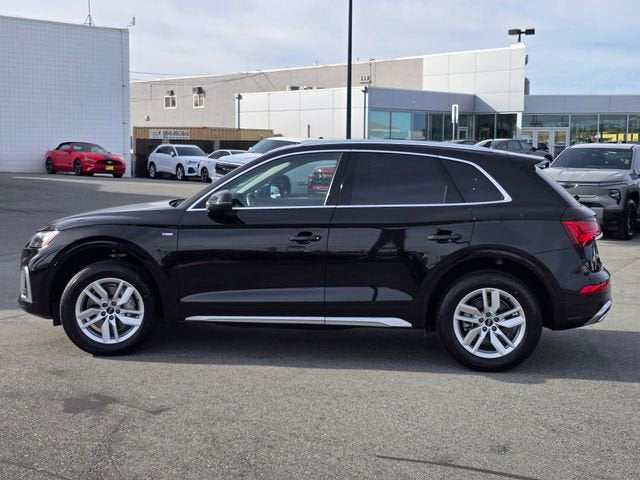 2023 Audi Q5 S line Premium