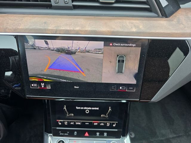 2021 Audi e-tron Premium Plus