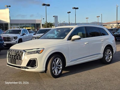 2025 Audi Q7 Premium Plus