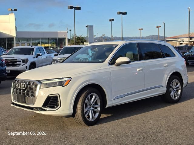2025 Audi Q7 Premium Plus