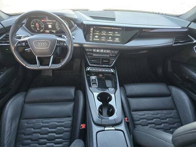 2022 Audi e-tron GT Prestige