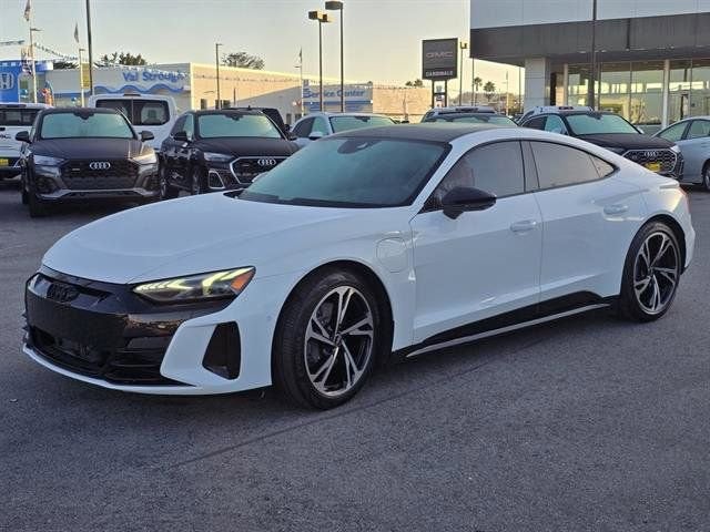 2022 Audi e-tron GT Prestige