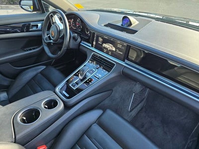 2018 Porsche Panamera 4S
